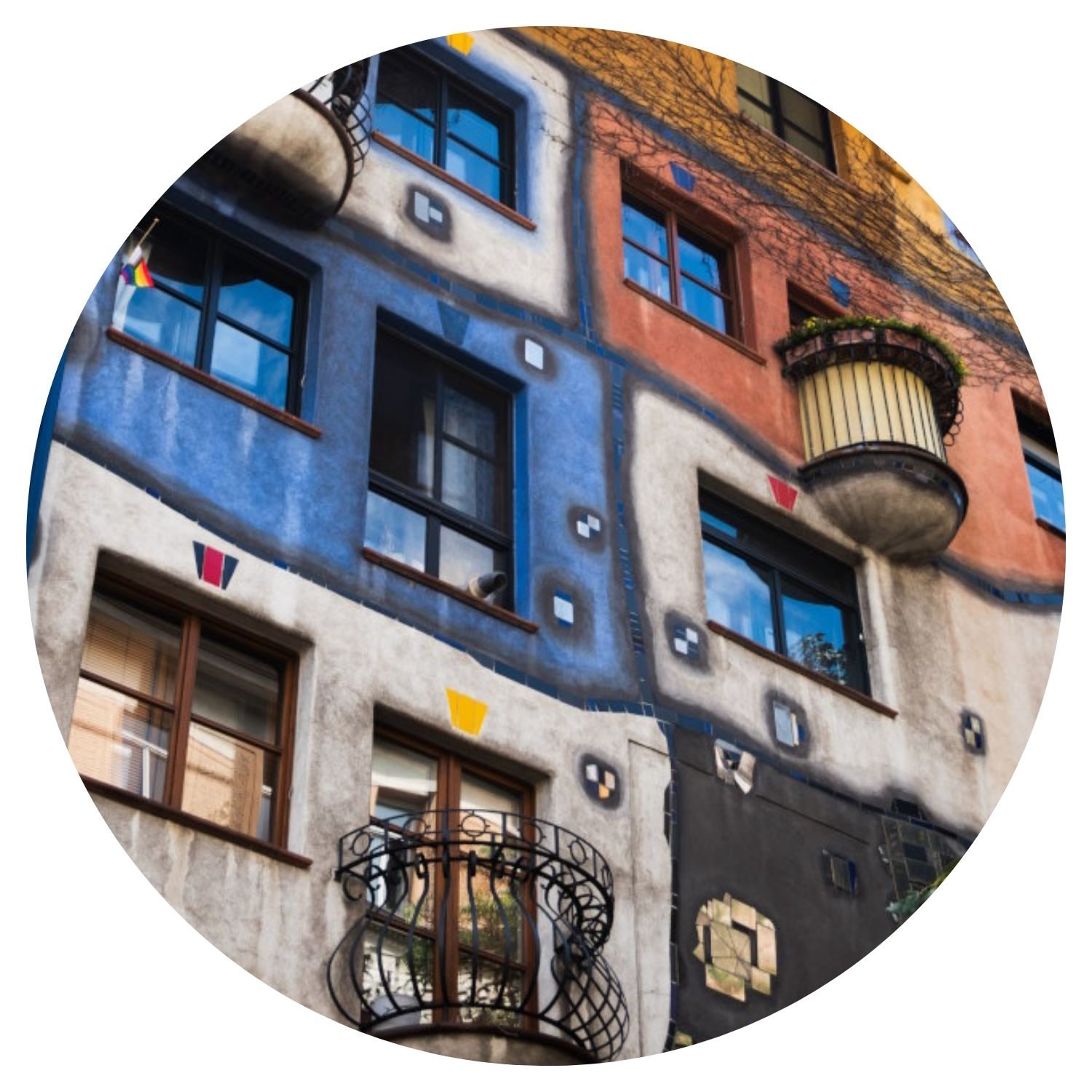 Voyage sur mesure à Vienne avec l'avis d'Elise, explorez l'esthétique des maisons traditionnelles.